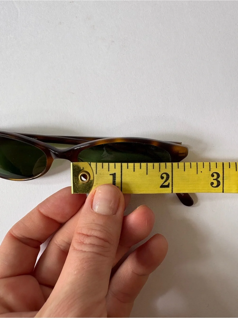 VNTG 90s Oliver Peoples Micro Oval Tortoiseshell Green Lense Sunglasses baddie